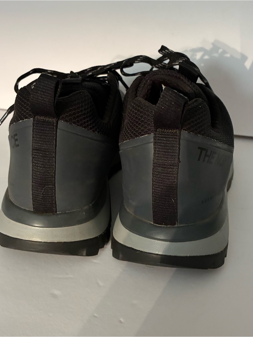 The North Face Futurelight Mens US 11 Waterproof Hiking Shoes Great Condition - Picture 3 of 13